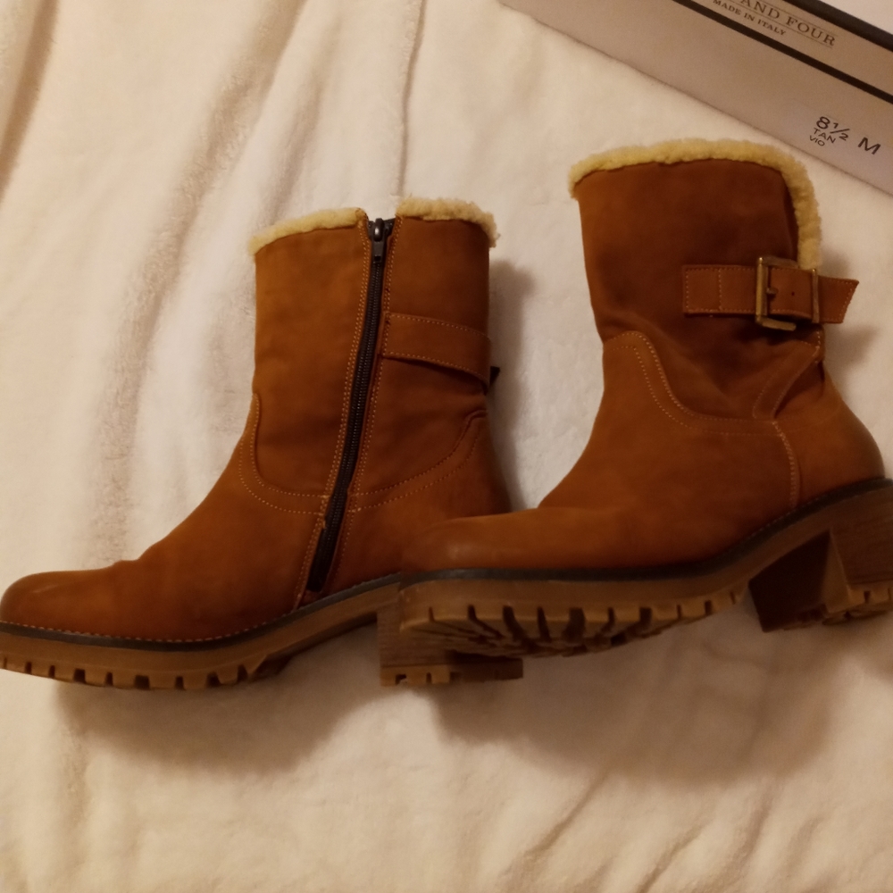 Coach and Four Vio tan bootie 8.5